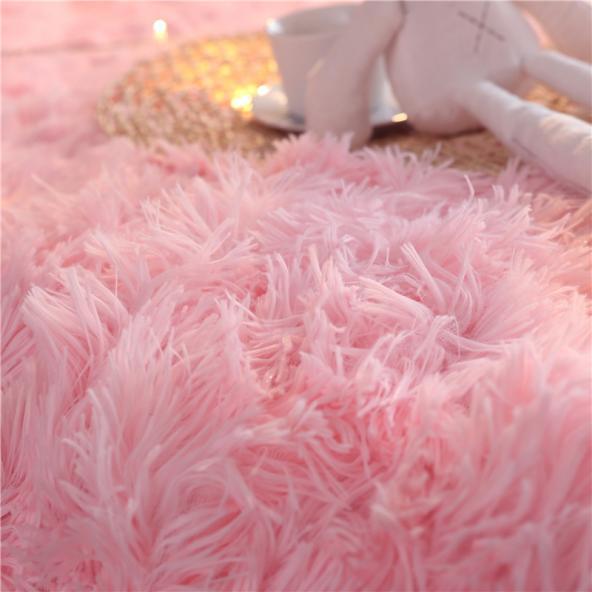 Double-layer long plush blanket